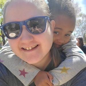 Meet your Posher, Kendra